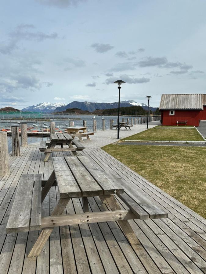 Norsk Havbrukssenter - Rorbuer Hotel Bronnoysund Exterior foto